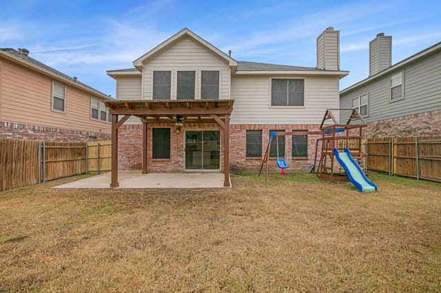 4800 Sleepy Ridge Circle, Fort Worth, TX 76133