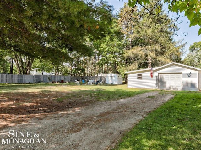 7205 Dogwood Avenue, Lexington, MI 48450