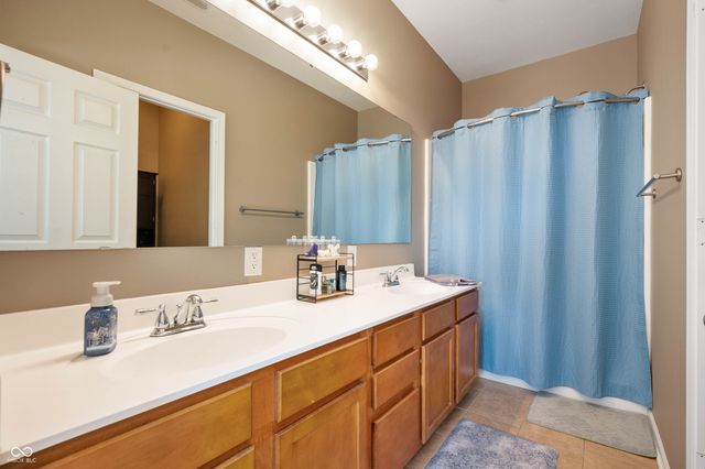 1204 Middlebury Drive, Westfield, IN 46074