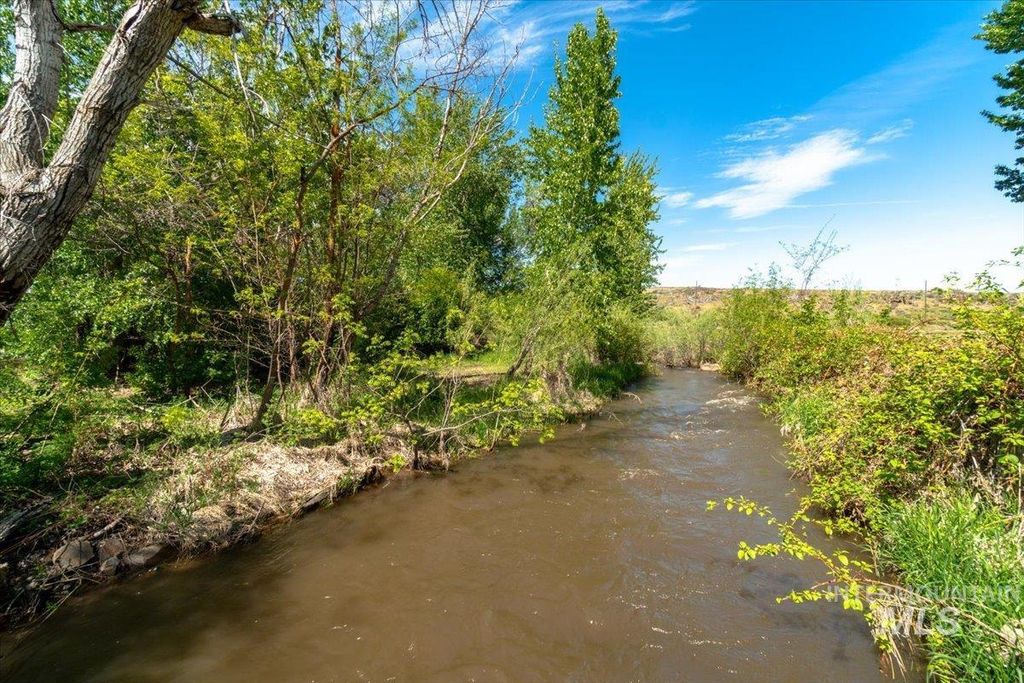 3057 Hwy 71, Cambridge, ID 83610 photo 6