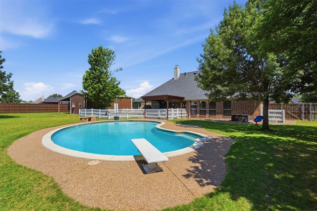 2900 Aston Meadows Drive, Haslet, TX 76052