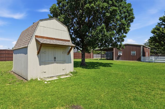 2900 Aston Meadows Drive, Haslet, TX 76052