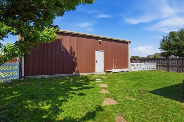 2900 Aston Meadows Drive, Haslet, TX 76052