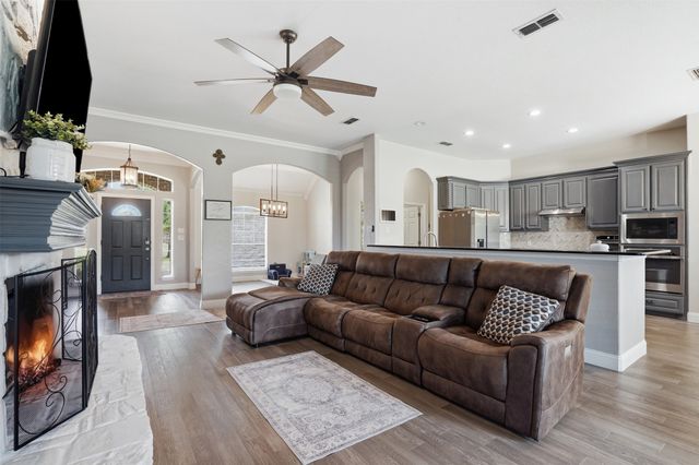 2900 Aston Meadows Drive, Haslet, TX 76052