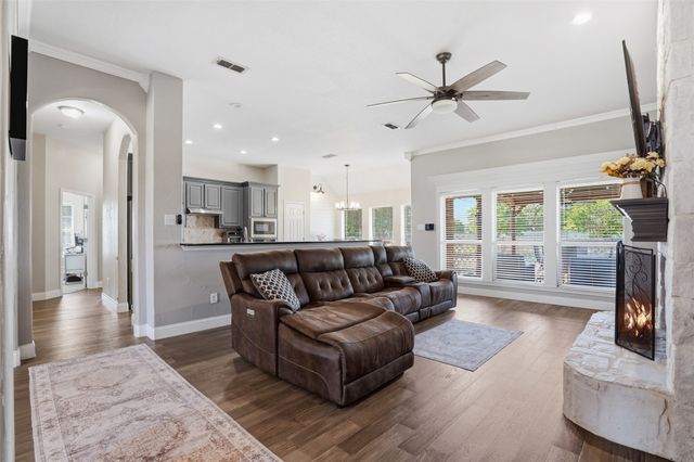 2900 Aston Meadows Drive, Haslet, TX 76052