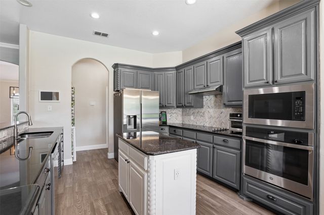 2900 Aston Meadows Drive, Haslet, TX 76052