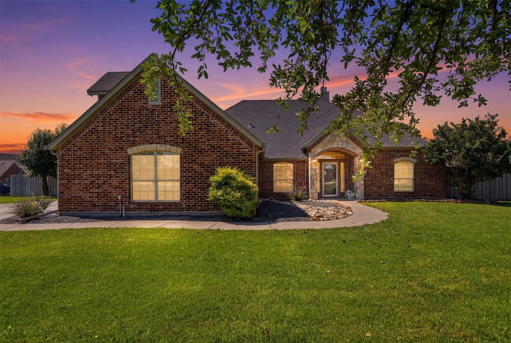 2900 Aston Meadows Drive, Haslet, TX 76052