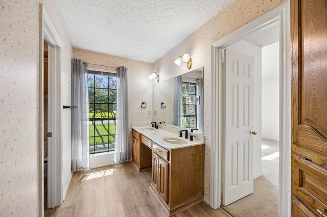 1913 Pecan Ridge Drive, Rowlett, TX 75088