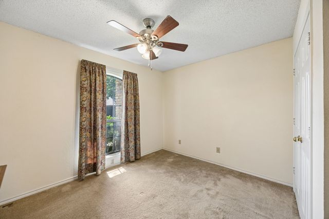 1913 Pecan Ridge Drive, Rowlett, TX 75088
