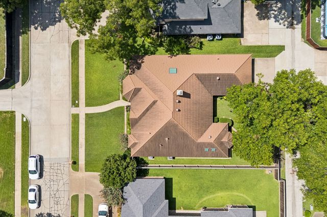 1913 Pecan Ridge Drive, Rowlett, TX 75088