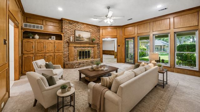 1913 Pecan Ridge Drive, Rowlett, TX 75088