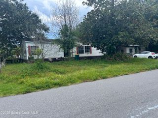 11 Emerald Street, Melbourne, FL 32904