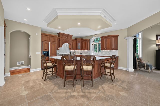 770 Reserve Court, South Elgin, IL 60177