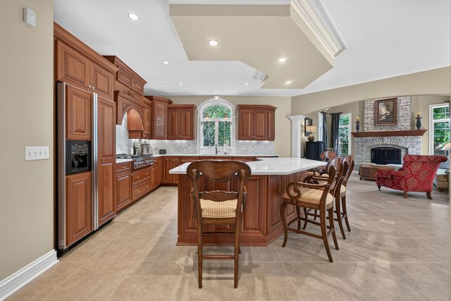 770 Reserve Court, South Elgin, IL 60177