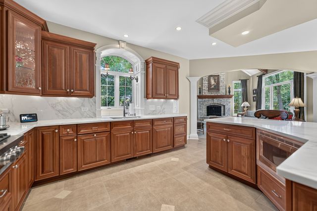 770 Reserve Court, South Elgin, IL 60177