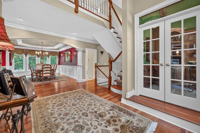 770 Reserve Court, South Elgin, IL 60177