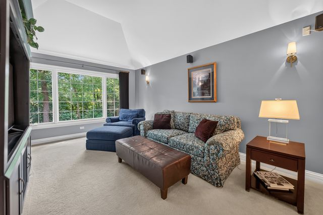 770 Reserve Court, South Elgin, IL 60177