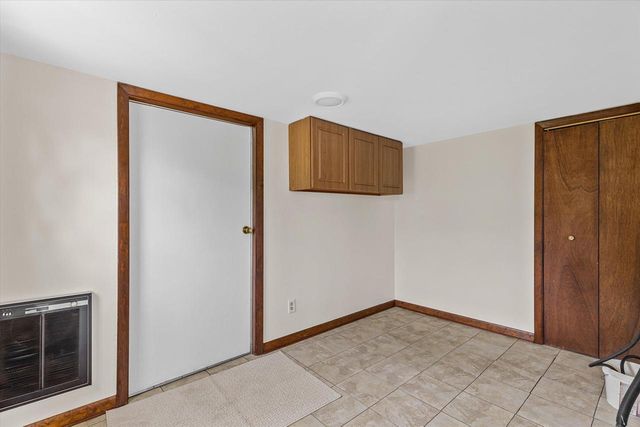 21190 Watertown ROAD, Waukesha, WI 53186