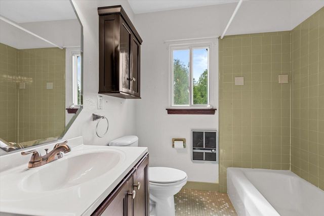 21190 Watertown ROAD, Waukesha, WI 53186