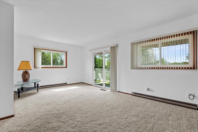 21190 Watertown ROAD, Waukesha, WI 53186