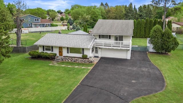 21190 Watertown ROAD, Waukesha, WI 53186