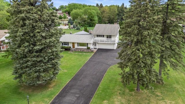 21190 Watertown ROAD, Waukesha, WI 53186