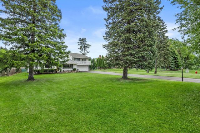 21190 Watertown ROAD, Waukesha, WI 53186