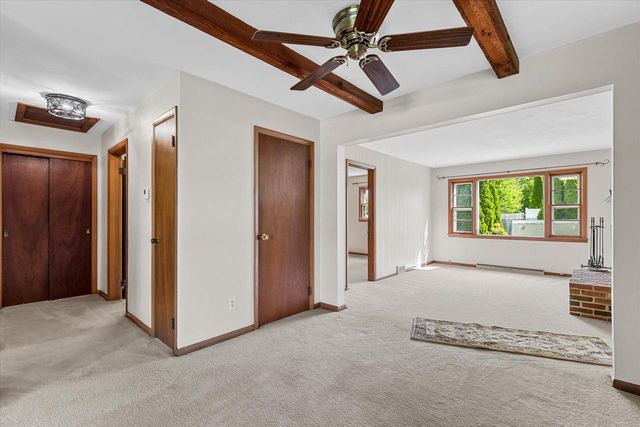 21190 Watertown ROAD, Waukesha, WI 53186