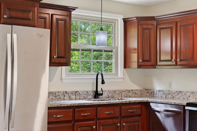 235 Savely Dr, Hendersonville, TN 37075