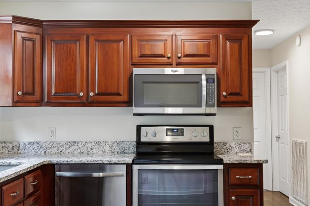 235 Savely Dr, Hendersonville, TN 37075