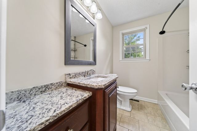 235 Savely Dr, Hendersonville, TN 37075