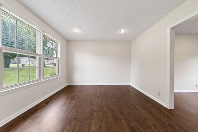 235 Savely Dr, Hendersonville, TN 37075