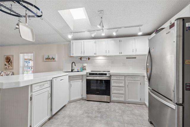 2714 GREENCREST Drive, Erie, PA 16506