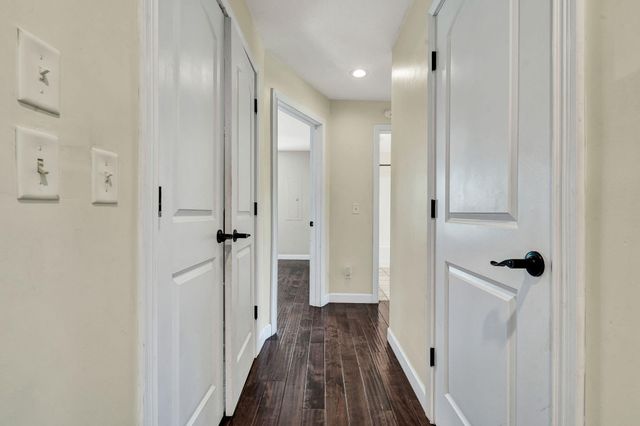 225 E Massachusetts Avenue, Whitwell, TN 37397