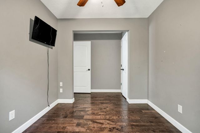 225 E Massachusetts Avenue, Whitwell, TN 37397