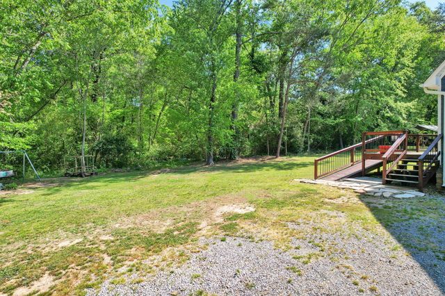 225 E Massachusetts Avenue, Whitwell, TN 37397