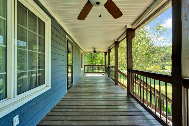 225 E Massachusetts Avenue, Whitwell, TN 37397