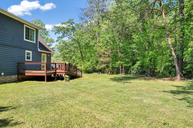 225 E Massachusetts Avenue, Whitwell, TN 37397