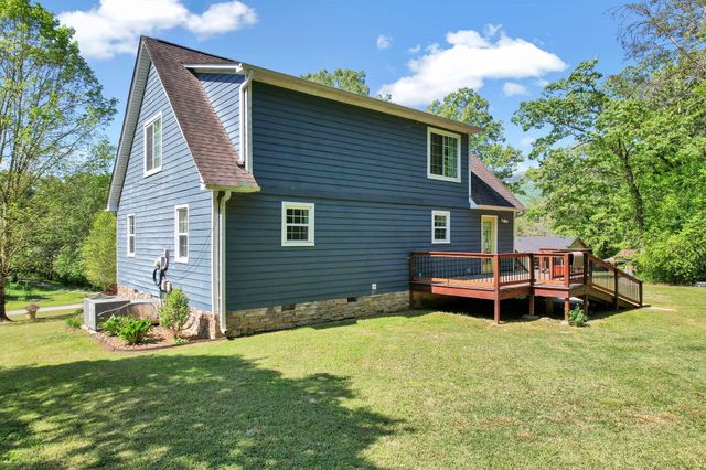 225 E Massachusetts Avenue, Whitwell, TN 37397