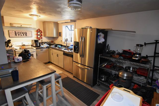 10117 S Electric St, Four Lakes, WA 99004