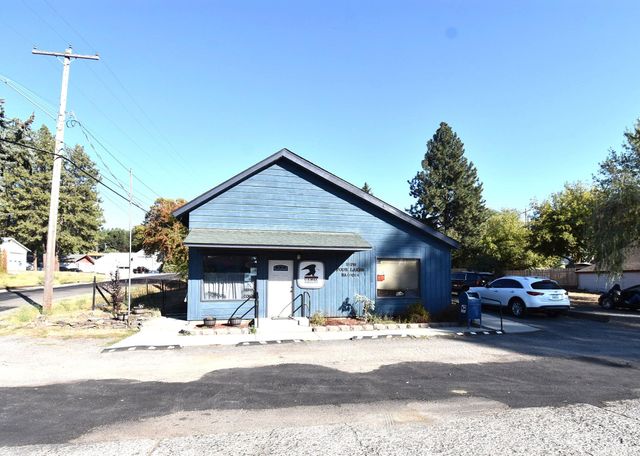 10117 S Electric St, Four Lakes, WA 99004