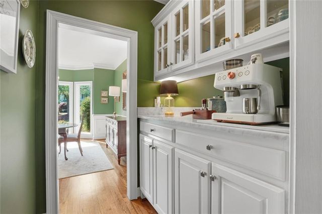 880 Randall Court NW, Marietta, GA 30064