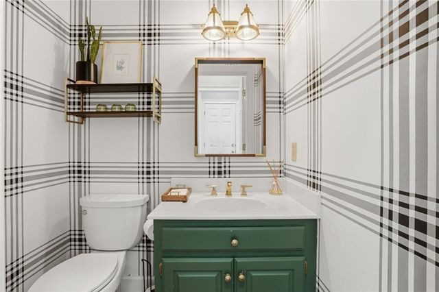 880 Randall Court NW, Marietta, GA 30064