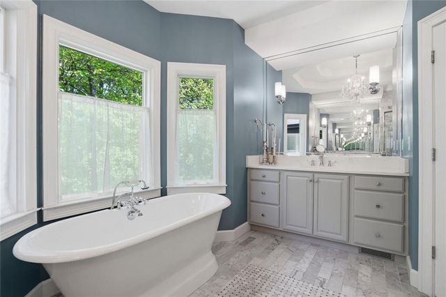 880 Randall Court NW, Marietta, GA 30064