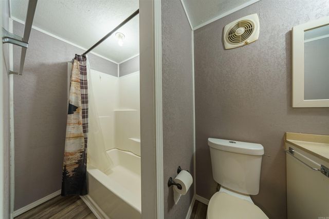 270 Dry Bone Rd, Ash Flat, AR 72513