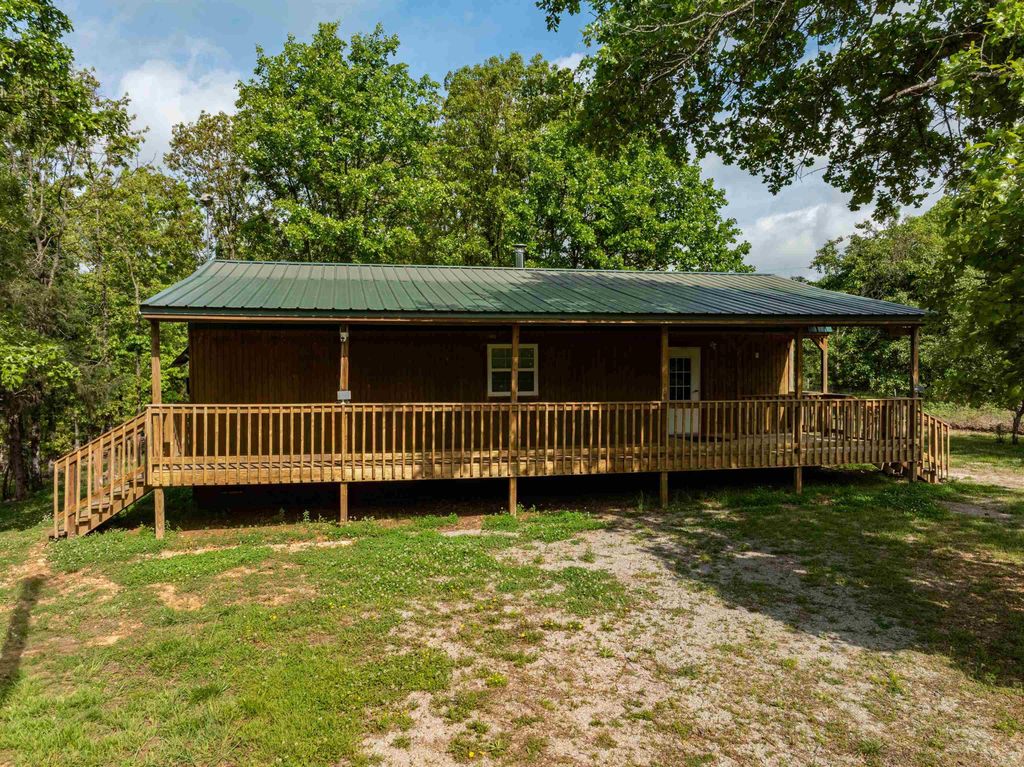 270 Dry Bone Rd, Ash Flat, AR 72513