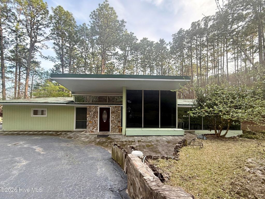380 N Bethesda Road, Southern Pines, NC 28387