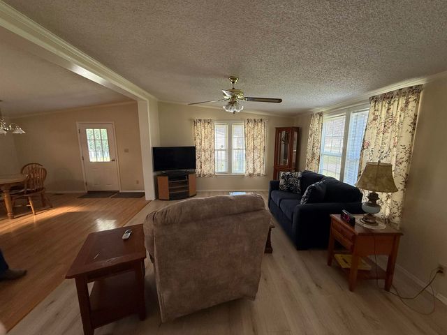 10 James Circle, St. Albans Town, VT 05478