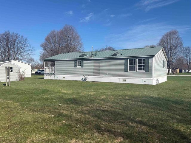 10 James Circle, St. Albans Town, VT 05478