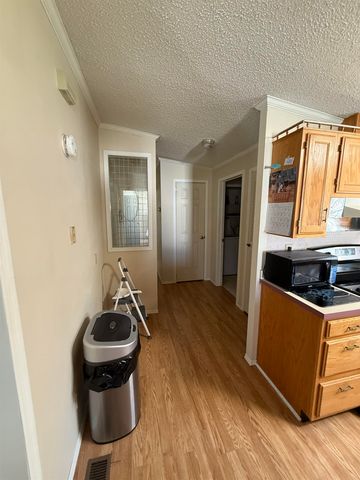 10 James Circle, St. Albans Town, VT 05478
